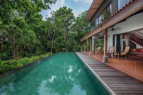 Ambong Pool Villas