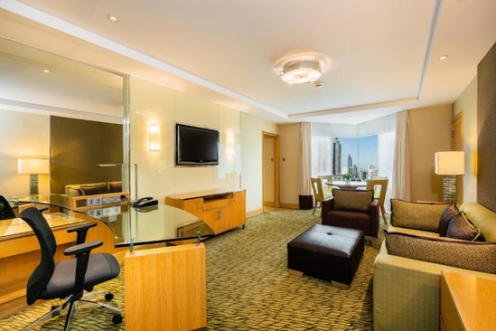 Holiday Inn Bangkok Silom
