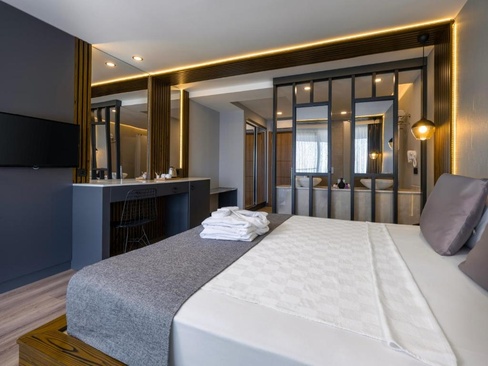 Adora Calma Beach Hotel
