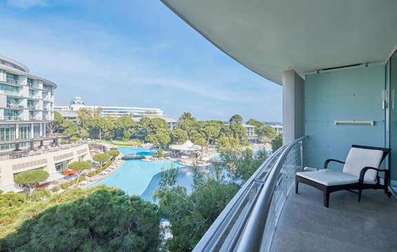 Calista Luxury Resort
