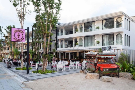 Anona Beachfront Phuket Resort