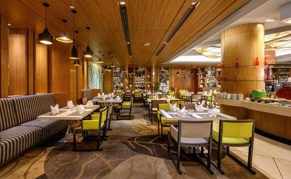 Centara Grand At Central Plaza Ladprao Bangkok