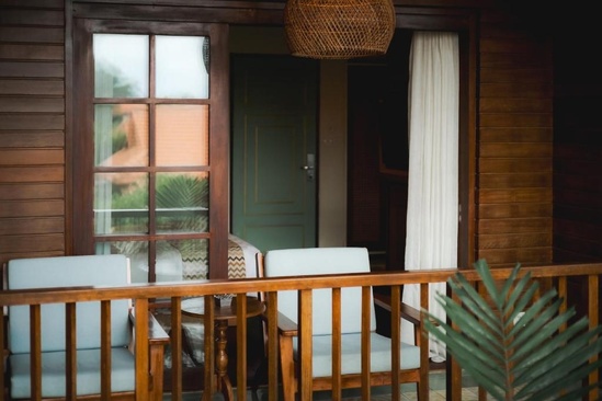 Fourteen Roses Boutique Hotel