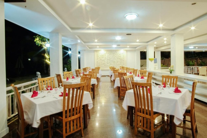 Puri Saron Hotel Senggigi