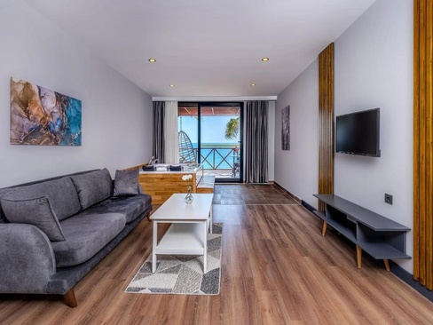 Adora Calma Beach Hotel