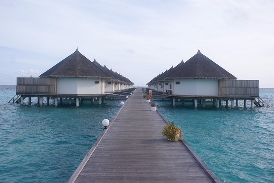 Angaga Island Resort & Spa