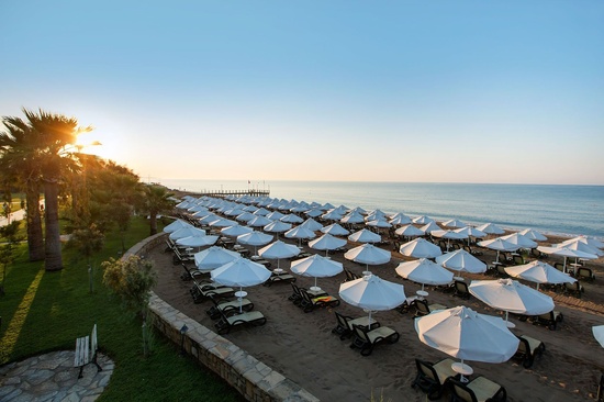 Crystal Tat Beach Golf Resort & Spa
