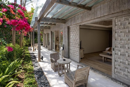 Cross Bali Breakers Resort