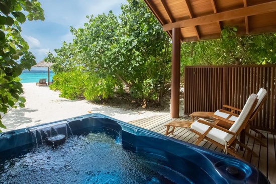 Reethi Faru Resort