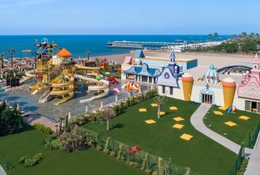 Titanic Mardan Palace