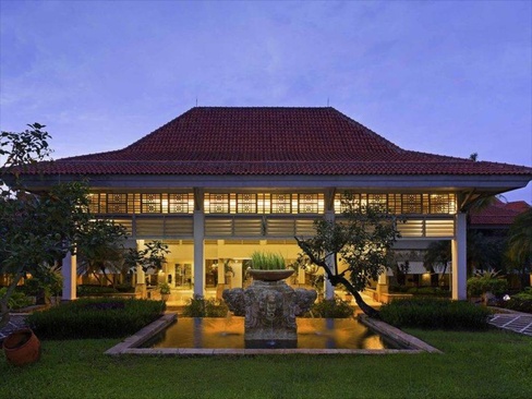 Bandara International Hotel