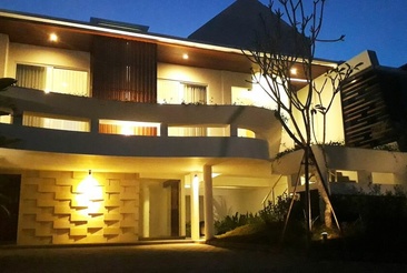 Hideaway Residence