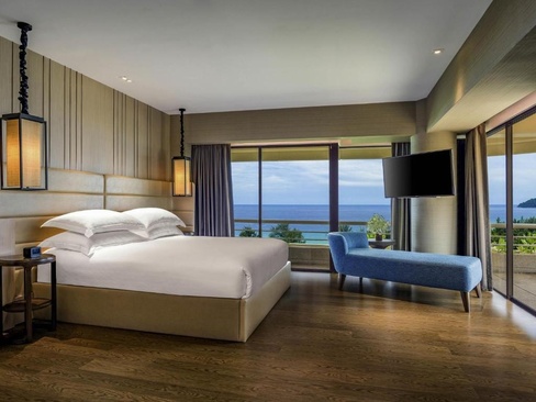 Pullman Phuket Karon Beach Resort