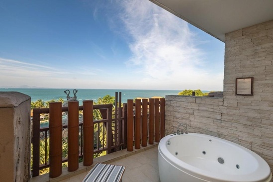 Centara Grand Mirage Beach Resort Pattaya