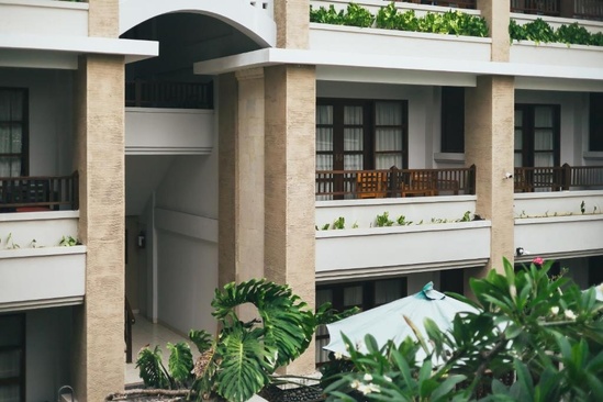 Fourteen Roses Beach Hotel