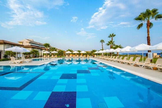 Crystal Boutique Beach Resort 