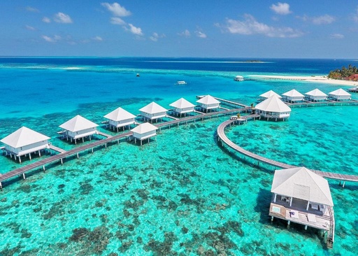 Diamonds Thudufushi Beach & Water Villas