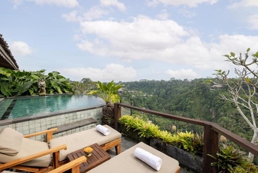 Pramana Watu Kurung