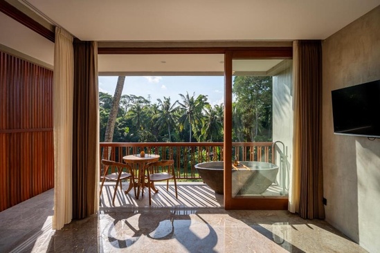 Unagi Wooden Villa By Emana