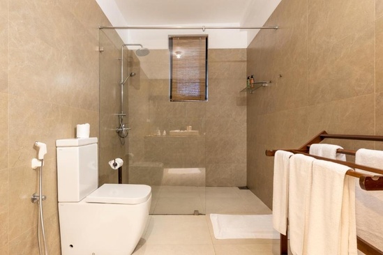 Parangi Weligama Bay