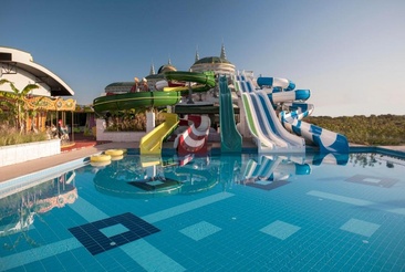 Delphin Imperial Lara