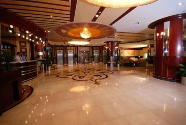 Al Bustan Tower Hotel Suites