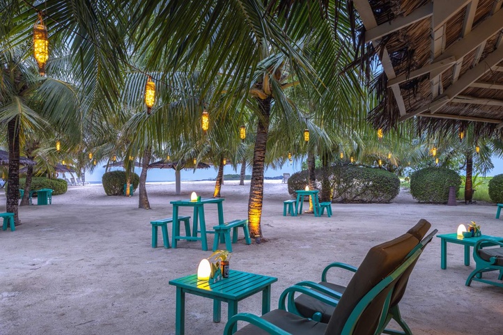 Adaaran Select Hudhuranfushi