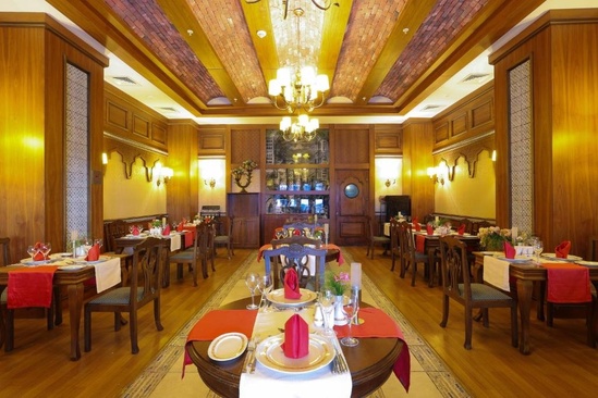Crystal De Luxe Resort & Spa