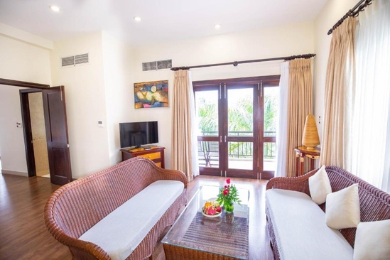 Diamond Bay Resort & Spa