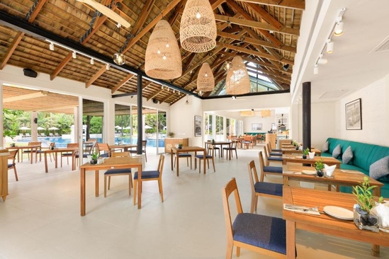 Outrigger Khao Lak Beach Resort (Ex. Manathai Khao Lak)