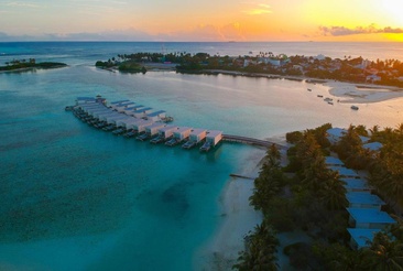 Holiday Inn Resort Kandooma Maldives