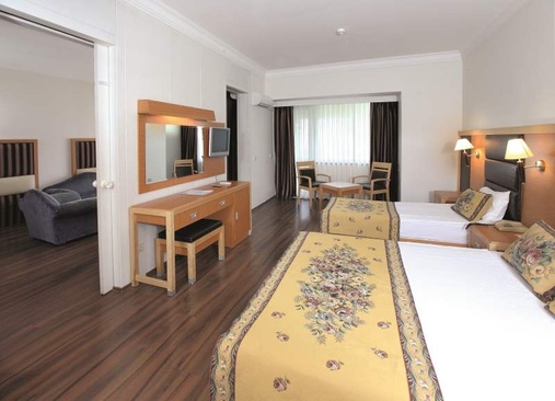 Perre La Mer Hotel Resort & Spa