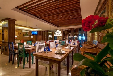 Rhadana Hotel