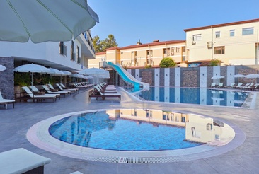 Imperial Turkiz Resort Hotel