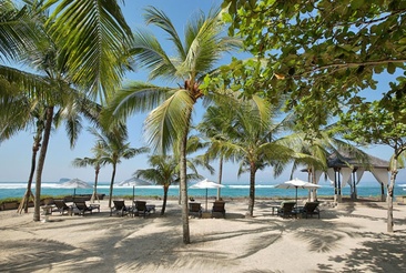 Candi Beach Resort & Spa