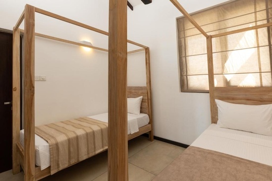 Parangi Weligama Bay