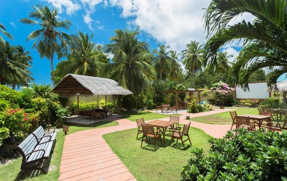 Reveries Diving Village, Maldives