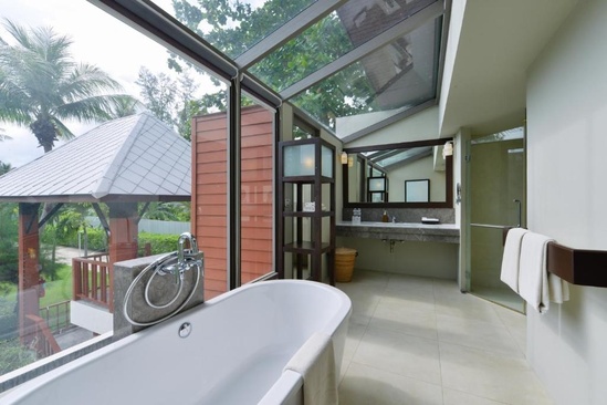 Twin Lotus Resort & Spa