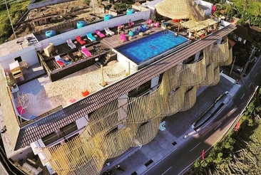 Koa D'Surfer Hotel