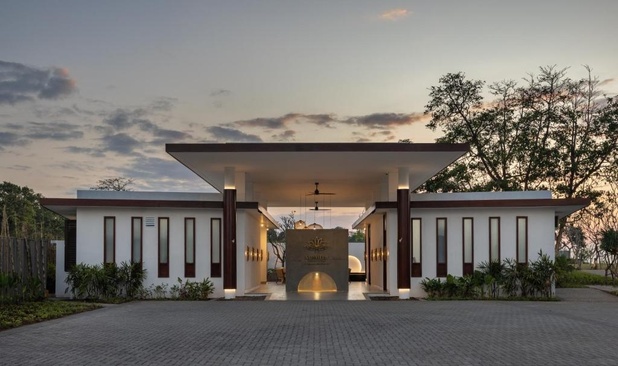 Sumitra Luxury Villas A Pramana