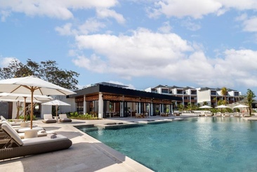 Sumitra Luxury Villas A Pramana