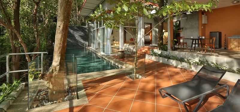 Ambong Pool Villas