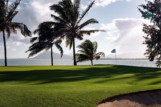 Paradis Beachcomber Golf Resort & Spa