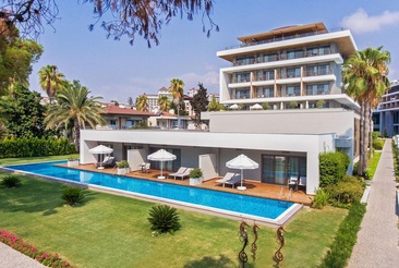 Acanthus Cennet Barut Collection