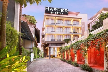 Harper Kuta Hotel