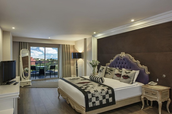 Delphin Imperial Lara