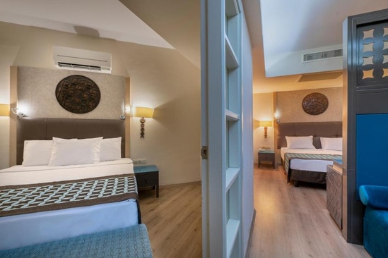 Lago Hotel