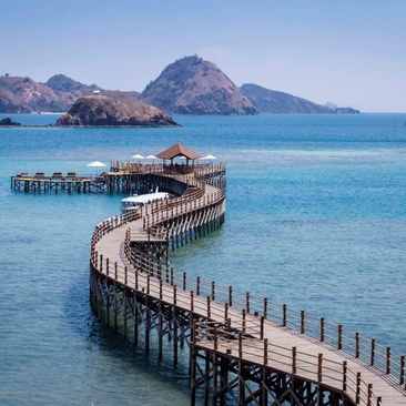 Ayana Komodo Resort, Waecicu Beach