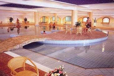Adams Beach Hotel
