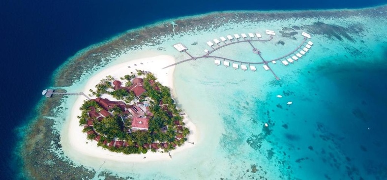 Diamonds Thudufushi Beach & Water Villas